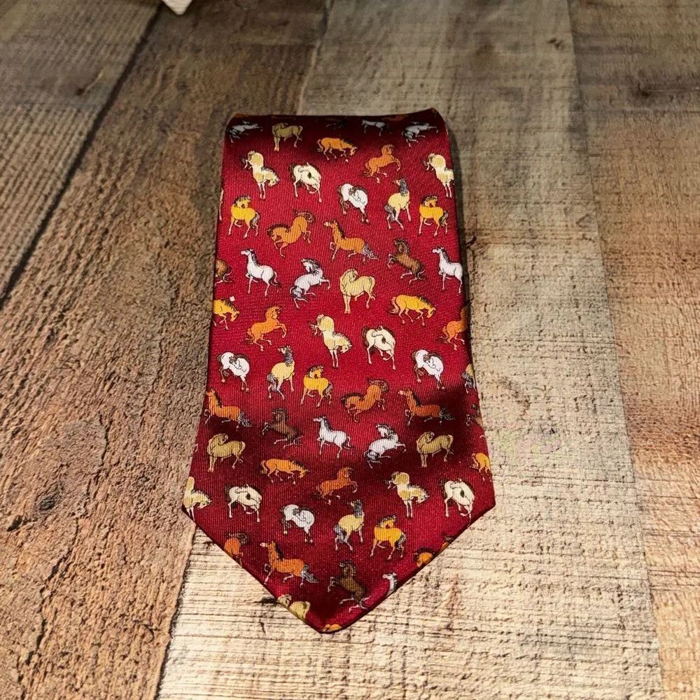 SALVATORE FERRAGAMO Men's Silk Tie Equestrian Horses Print Made in Italy